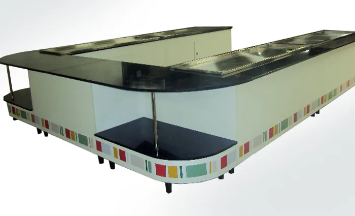 Balcão em U com MDF